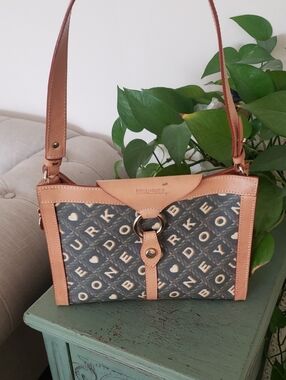 Vintage Y2k Dooney & Bourke Shoulder Handbag